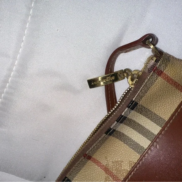 Burberry Beige and Brown Plaid Set - Picture 6 of 8